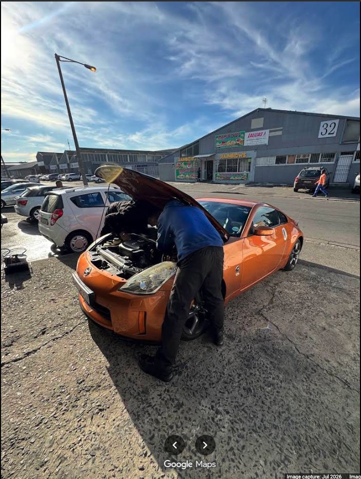 Nissan 350Z outside the workshop